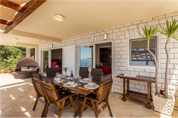 Apartment A1, for 6 persons