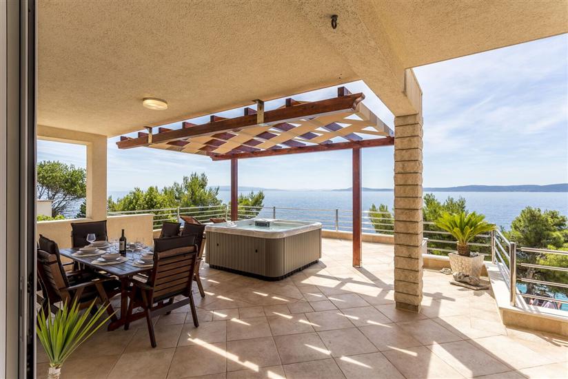 Apartment A1, for 6 persons