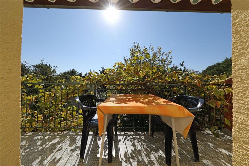 Room S1, for 2 persons