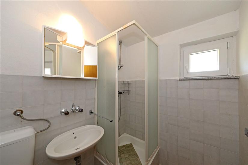 Room S1, for 2 persons