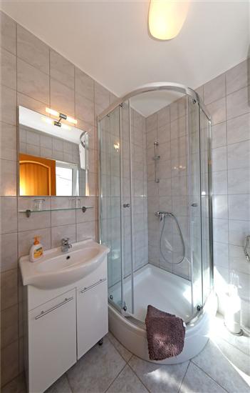 Room S1, for 2 persons