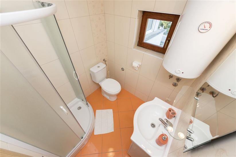 Apartment A2, for 4 persons