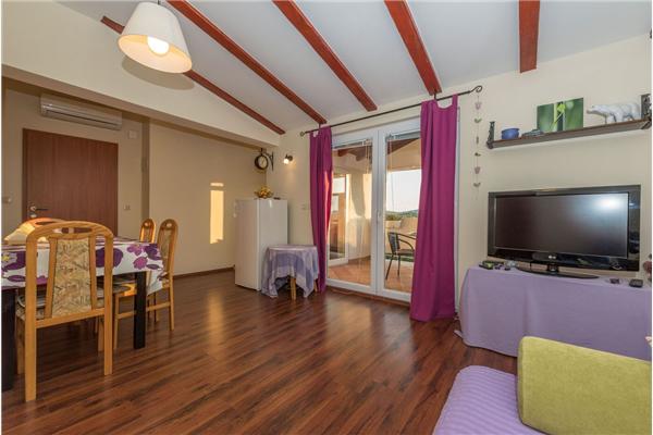 Apartment A4, for 3 persons