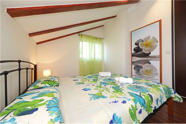 Apartment A4, for 3 persons