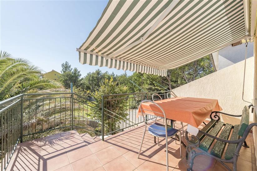 Apartment A1, for 5 persons