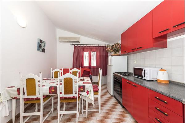Apartment A1, for 5 persons
