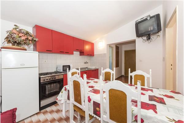 Apartment A1, for 5 persons