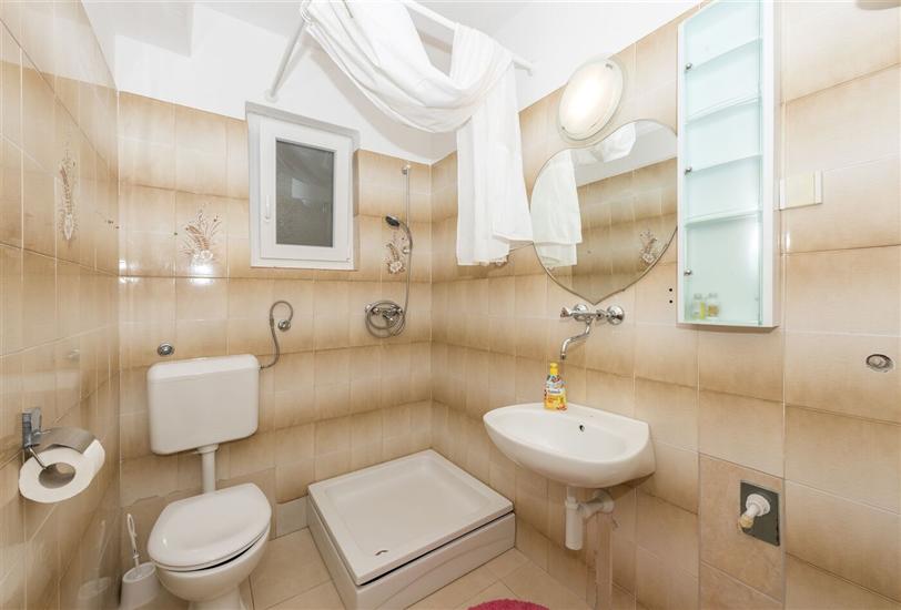 Apartman A2, na 8 osebe