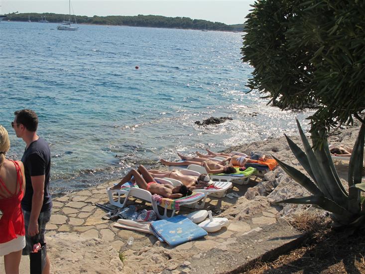 Hula-Hula-Hvar (otok Hvar)