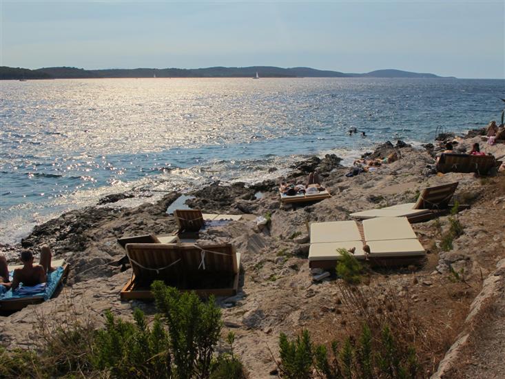 Hula-Hula-Hvar (otok Hvar)