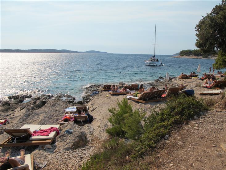 Hula-Hula-Hvar (otok Hvar)