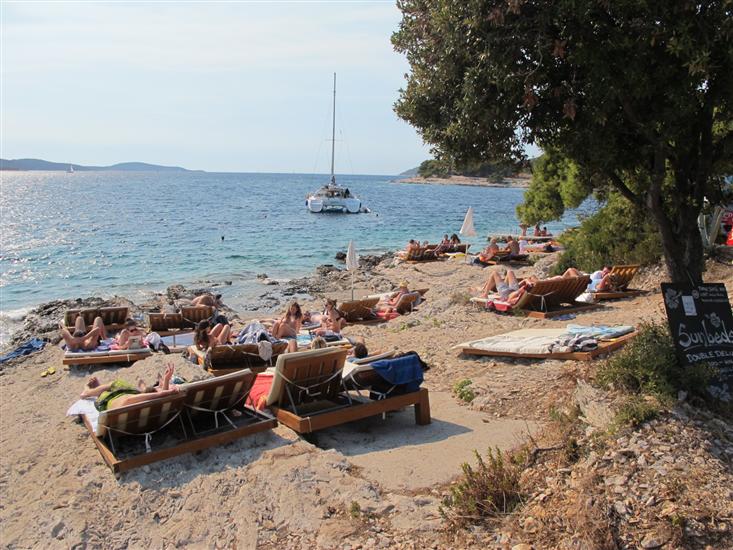 Hula-Hula-Hvar (otok Hvar)