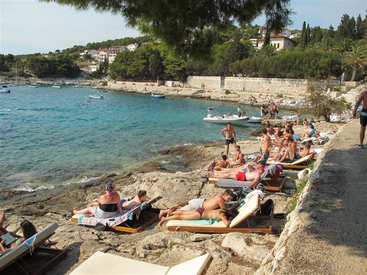 Hula-Hula-Hvar (otok Hvar)