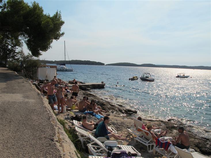 Hula-Hula-Hvar (otok Hvar)