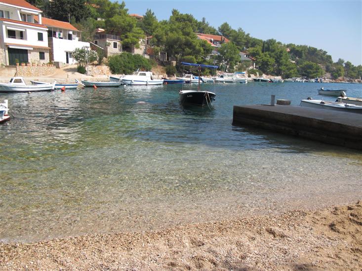 Basina-Basina (otok Hvar)