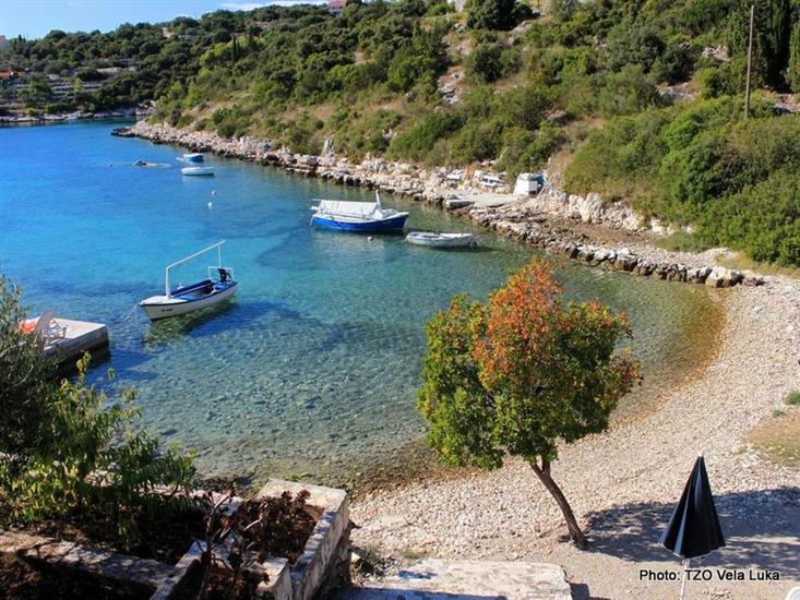 Strašinčica-Vela Luka (otok Korčula)