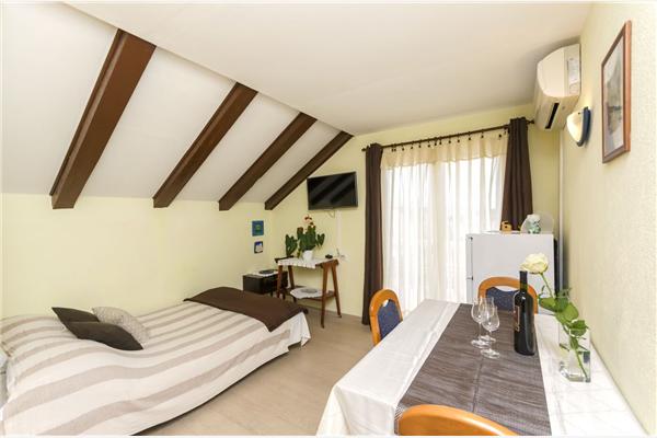 Apartment A2, for 3 persons