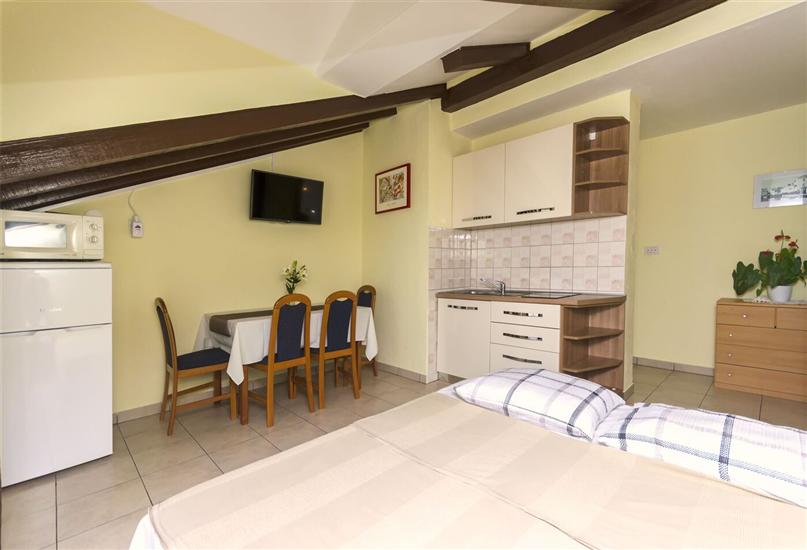 Apartment A1, for 4 persons