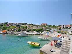 Oštrička Luka  Plaža