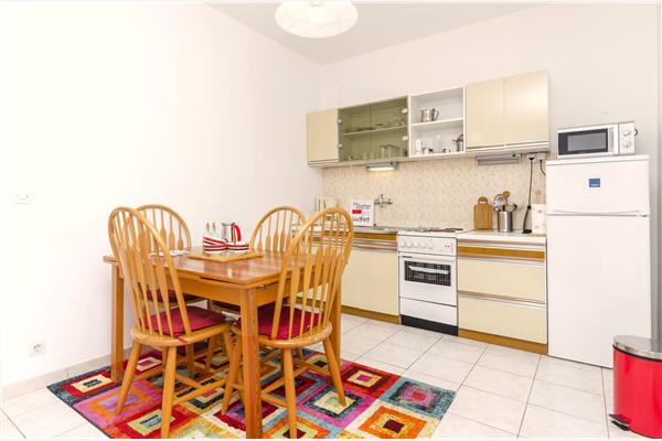 Apartment A2, for 5 persons