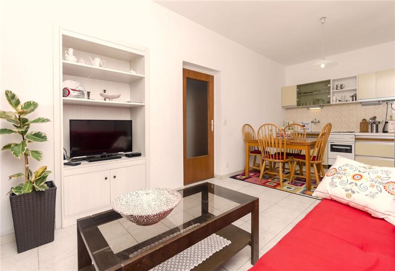Apartment A2, for 5 persons