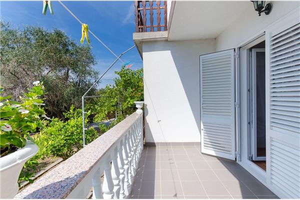 Apartment A1, for 6 persons