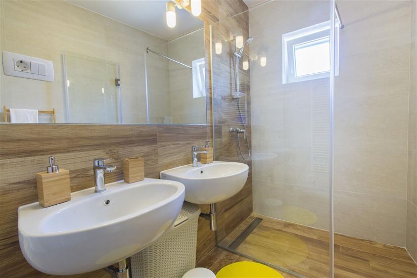 House K1, for 5 persons