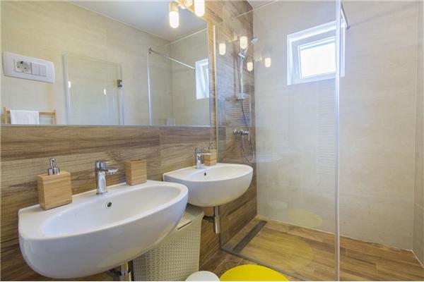 House K1, for 5 persons