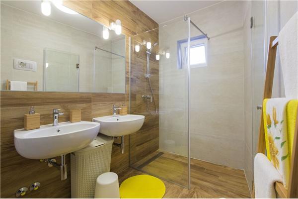 House K1, for 5 persons