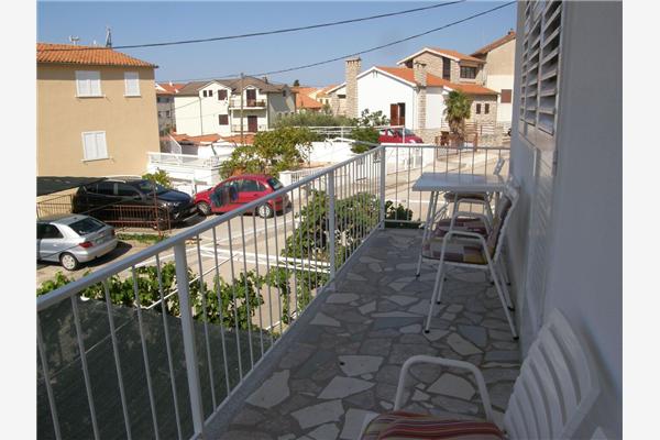 Apartment A1, for 8 persons