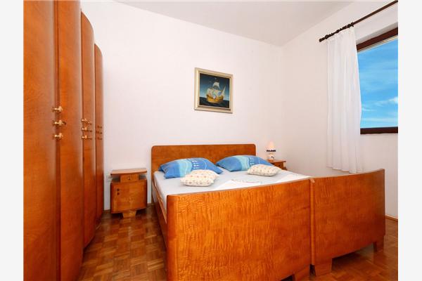 Apartment A1, for 8 persons