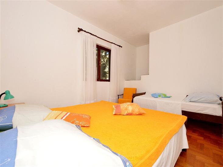 Apartment A1, for 8 persons