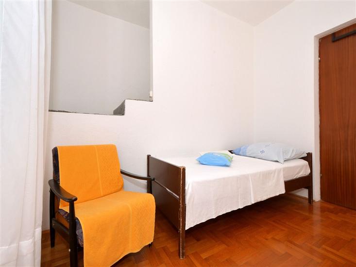 Apartment A1, for 8 persons
