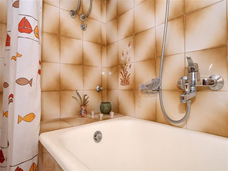 Apartment A1, for 8 persons