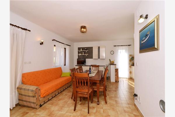Apartment A1, for 8 persons