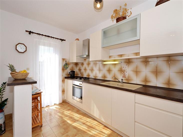 Apartment A1, for 8 persons