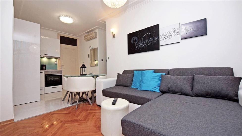 Apartment A5, for 4 persons