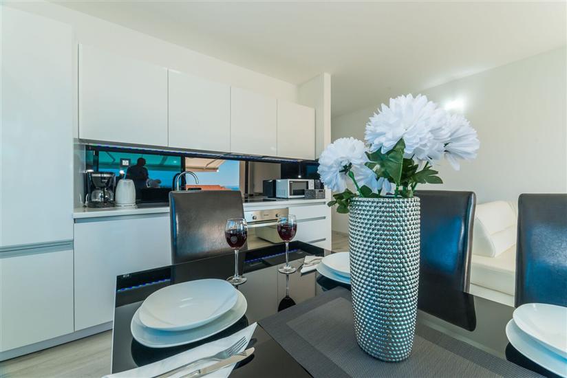 Apartment A4, for 4 persons