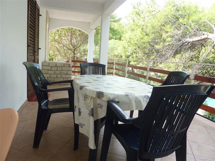 Apartment A2, for 5 persons