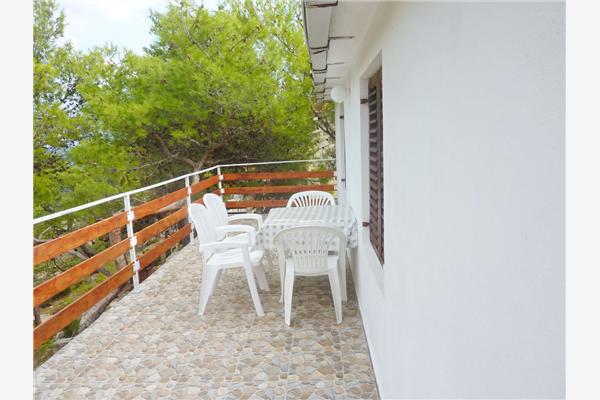 Apartment A1, for 5 persons