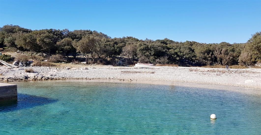 Plaža od 7 vrata-Cres (otok Cres)