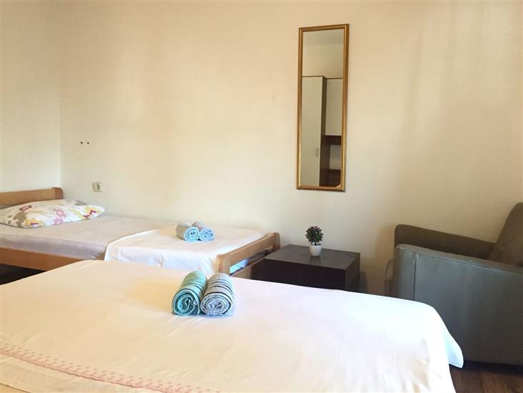 Apartment A2, for 3 persons