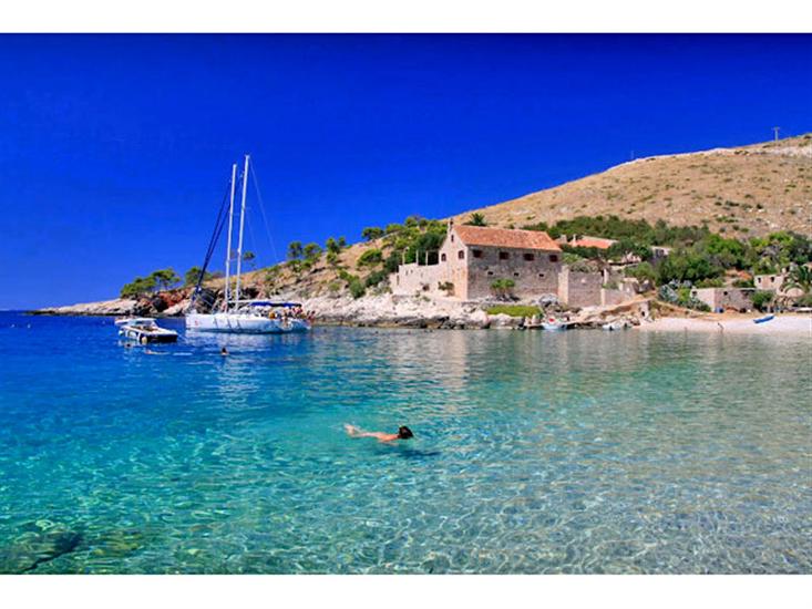 Dubovica-Hvar (otok Hvar)