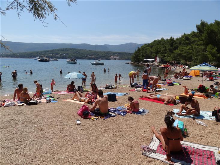 Soline-Vrboska (otok Hvar)