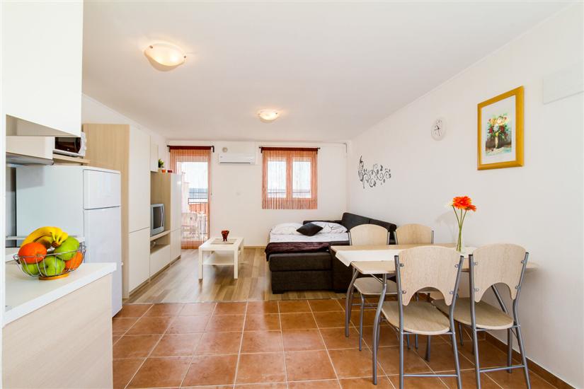 Apartment A2, for 4 persons