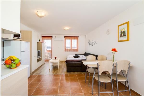 Apartment A2, for 4 persons