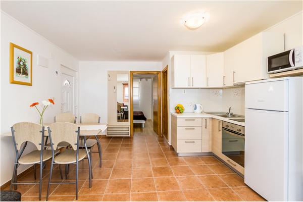 Apartment A2, for 4 persons