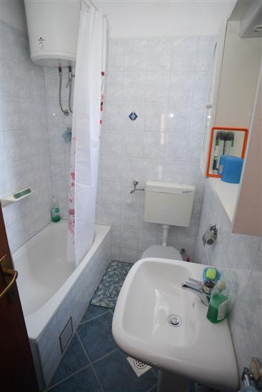 House K1, for 12 persons