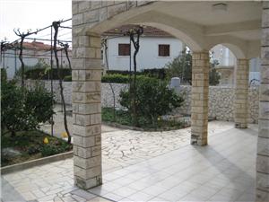 Apartmány Biserka Rogoznica, Kamenný dom, Rozloha 80,00 m2, Vzdušná vzdialenosť od mora 110 m