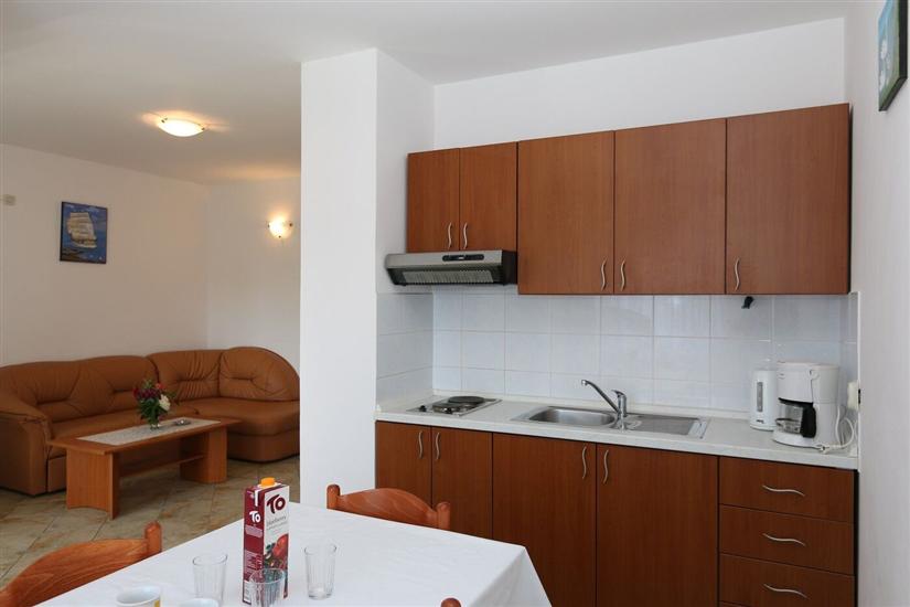 Apartment A4, for 6 persons